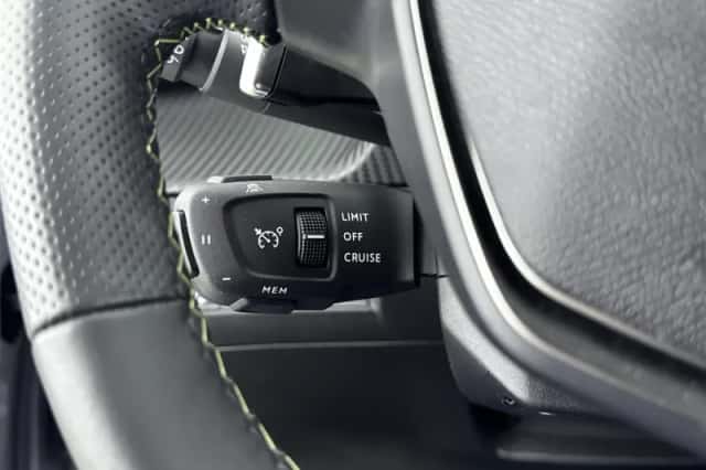 Peugeot 208 (2025) thumbnail 18