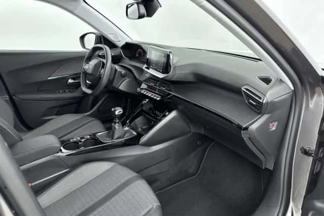 Peugeot 2008 (2022) thumbnail 12