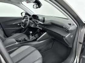 Peugeot 2008 (2022) thumbnail 12