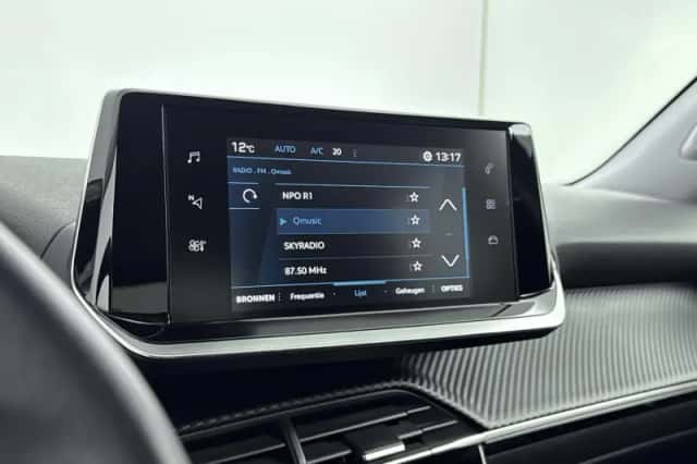 Peugeot 2008 (2022) thumbnail 19
