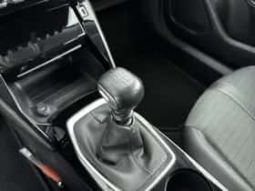 Peugeot 2008 (2022) thumbnail 24