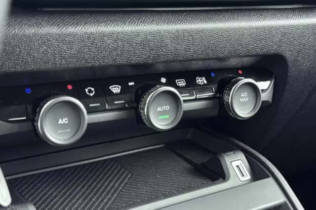 Citroën ë-C4 (2024) thumbnail 23