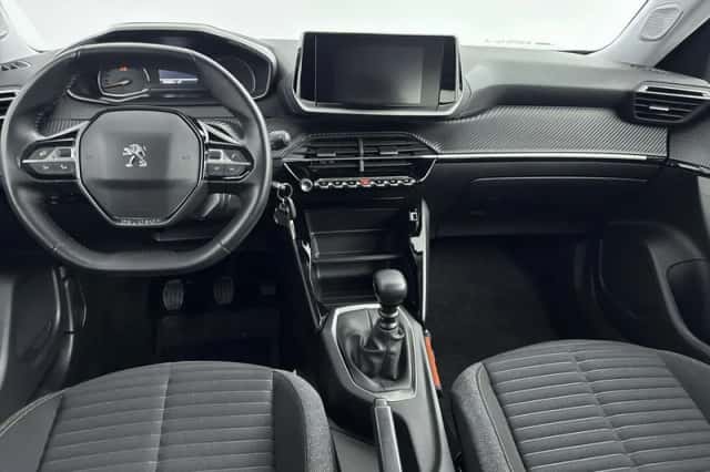 Peugeot 2008 (2021) thumbnail 11
