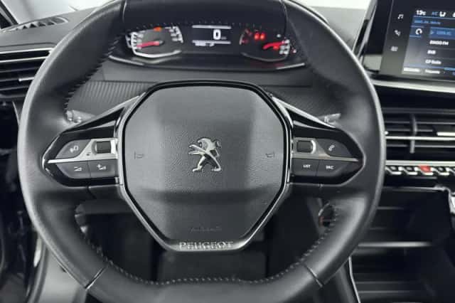 Peugeot 2008 (2021) thumbnail 16