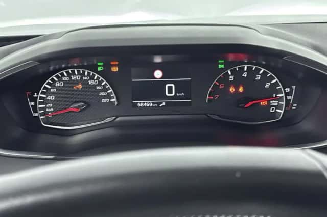 Peugeot 2008 (2021) thumbnail 17