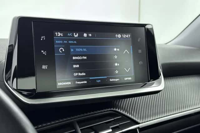 Peugeot 2008 (2021) thumbnail 19