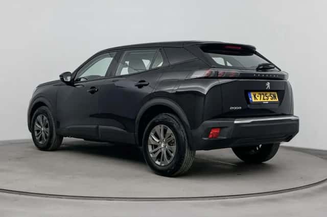 Peugeot 2008 (2021) thumbnail 3