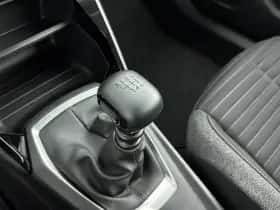 Peugeot 2008 (2021) thumbnail 24