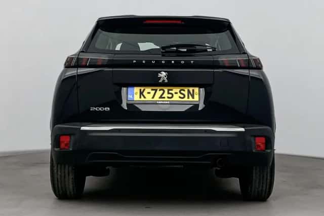 Peugeot 2008 (2021) thumbnail 4