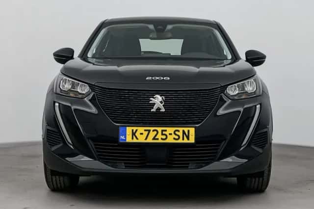 Peugeot 2008 (2021) thumbnail 8