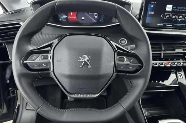 Peugeot 208 (2023) thumbnail 16