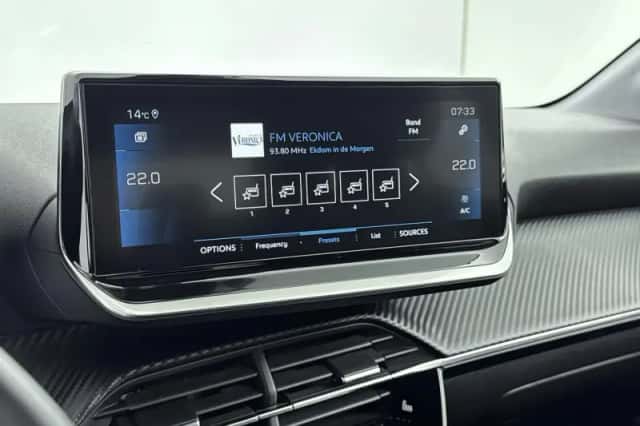 Peugeot 208 (2023) thumbnail 19