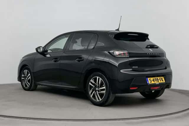 Peugeot 208 (2023) thumbnail 3