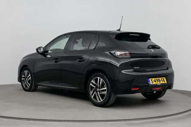 Peugeot 208 (2023) thumbnail 3