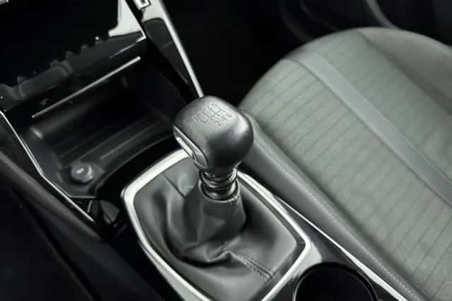 Peugeot 208 (2023) thumbnail 24
