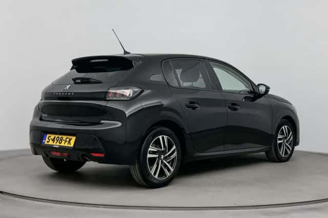 Peugeot 208 (2023) thumbnail 5