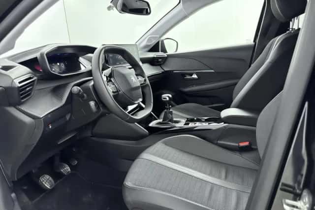 Peugeot 208 (2023) thumbnail 10