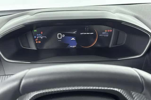 Peugeot 2008 (2025) thumbnail 17