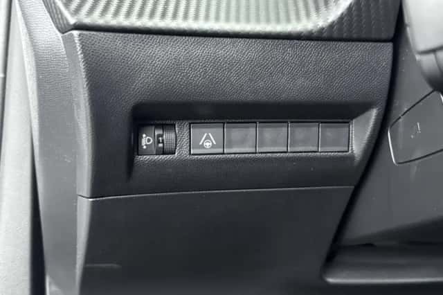 Peugeot 2008 (2025) thumbnail 32