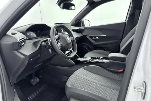 Peugeot 2008 (2025) thumbnail 10