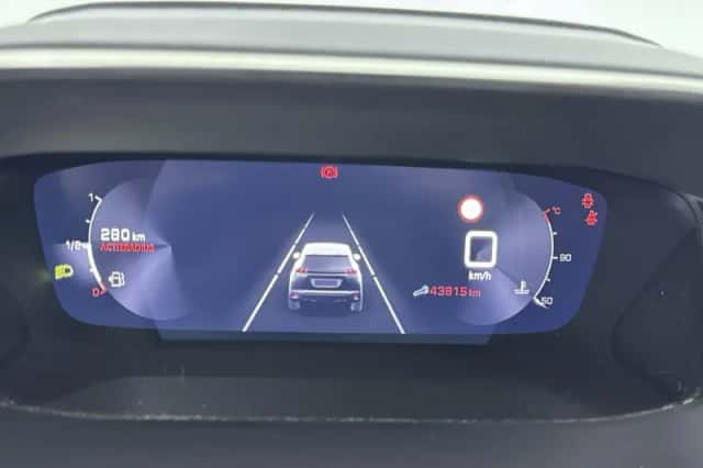 Peugeot 2008 (2021) thumbnail 17
