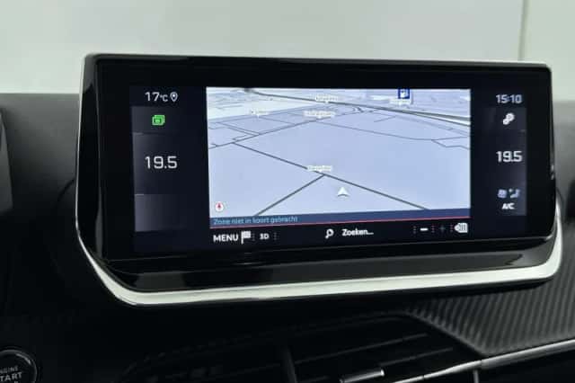 Peugeot 2008 (2021) thumbnail 19