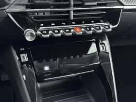Peugeot 2008 (2021) thumbnail 22