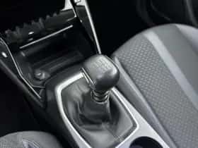 Peugeot 2008 (2021) thumbnail 23