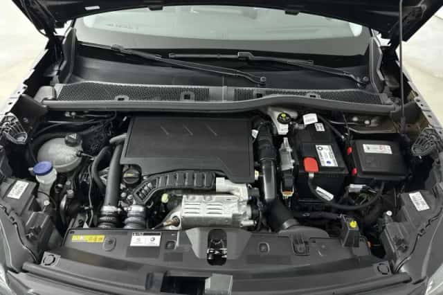 Peugeot 2008 (2021) thumbnail 25