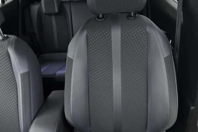 Peugeot 2008 (2021) thumbnail 27