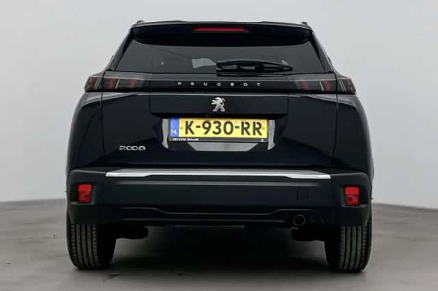 Peugeot 2008 (2021) thumbnail 4