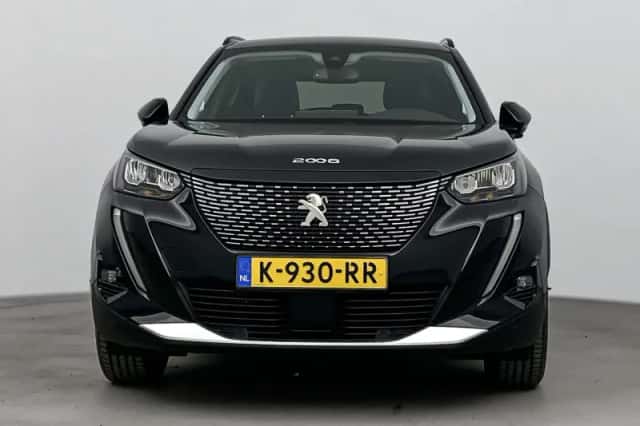 Peugeot 2008 (2021) thumbnail 8