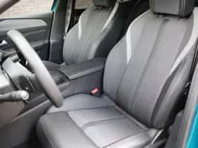 Peugeot 408 (2025) thumbnail 5