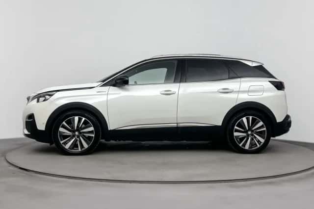 Peugeot 3008 (2020) thumbnail 2