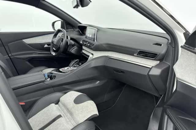 Peugeot 3008 (2020) thumbnail 12