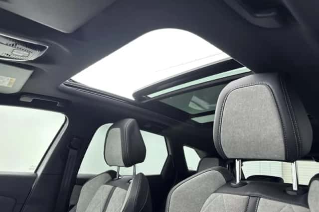 Peugeot 3008 (2020) thumbnail 14