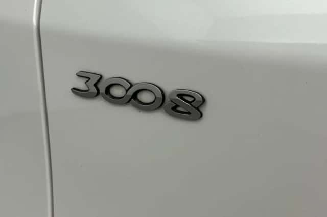 Peugeot 3008 (2020) thumbnail 28