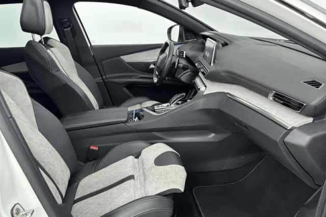 Peugeot 3008 (2020) thumbnail 34