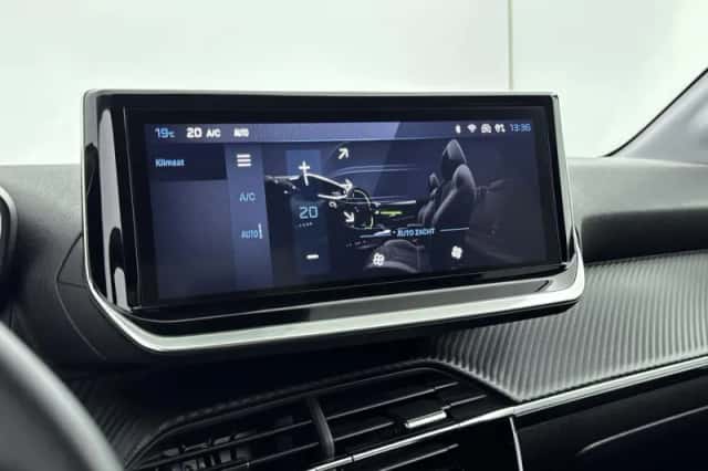 Peugeot 208 (2024) thumbnail 21