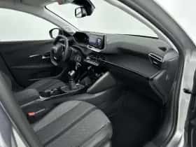 Peugeot 208 (2024) thumbnail 25