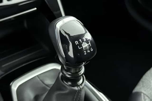 Peugeot 208 (2024) thumbnail 33