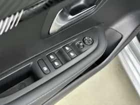 Peugeot 208 (2024) thumbnail 37