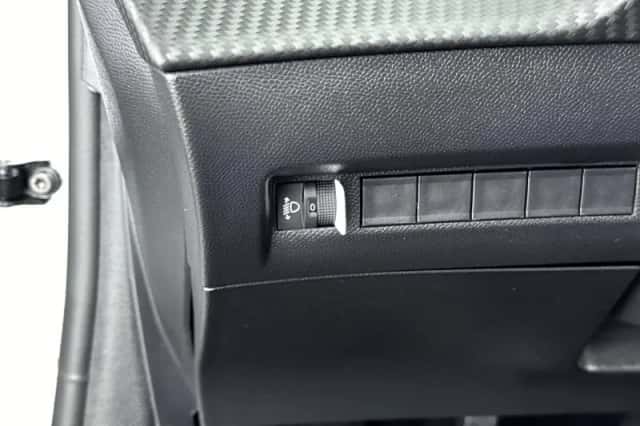 Peugeot 208 (2024) thumbnail 39