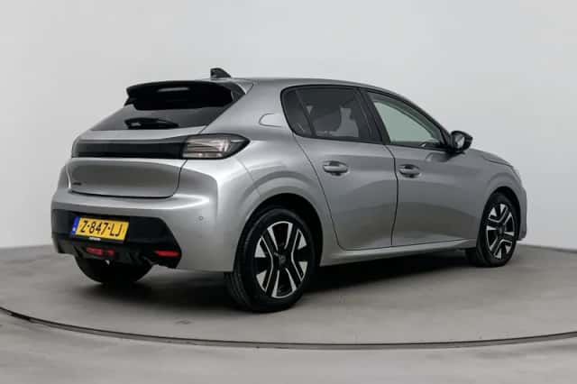 Peugeot 208 (2024) thumbnail 5