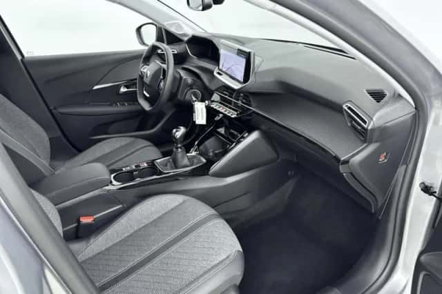 Peugeot 208 (2024) thumbnail 41