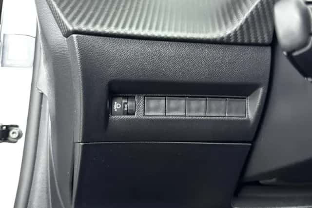 Peugeot 208 (2024) thumbnail 47