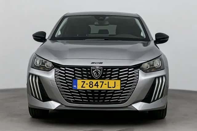 Peugeot 208 (2024) thumbnail 8