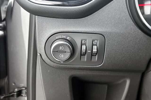 Opel Crossland (2023) thumbnail 31