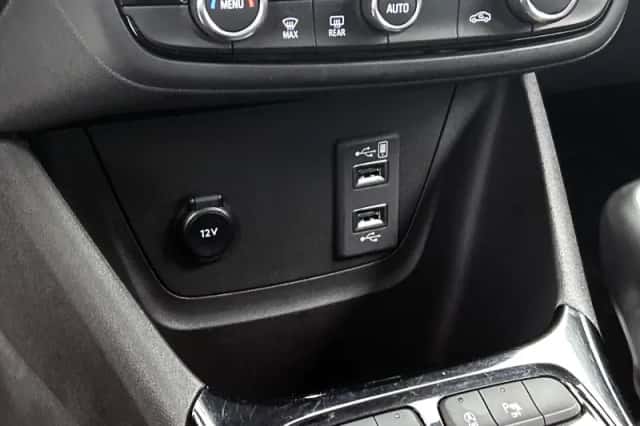 Opel Crossland (2023) thumbnail 36