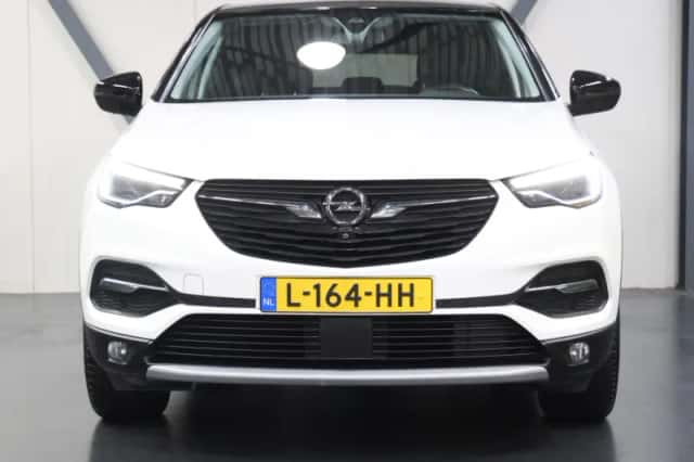 Opel Grandland X (2019) thumbnail 4